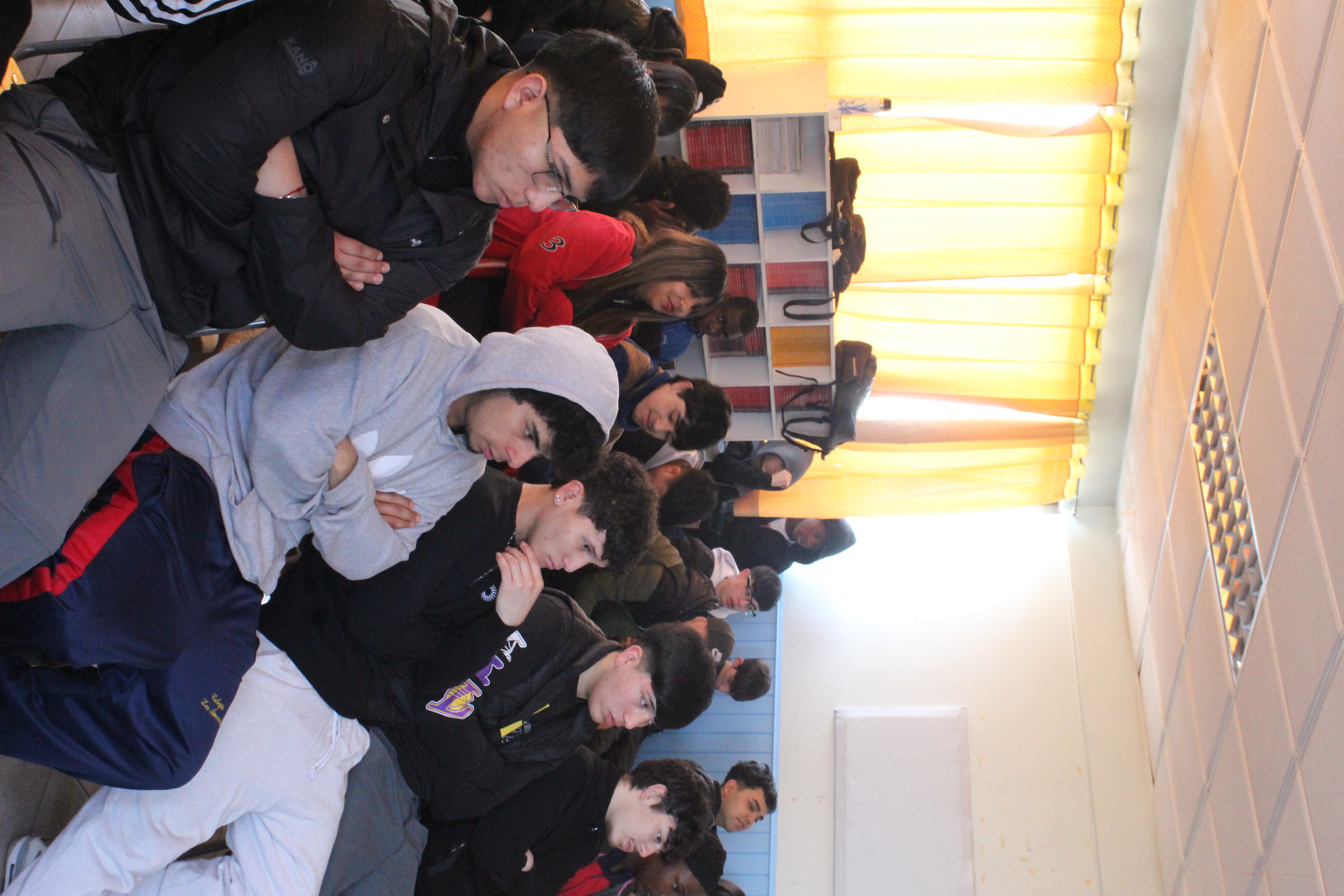 Taller de realidad aumentada e innovación en Colegio Las Américas
