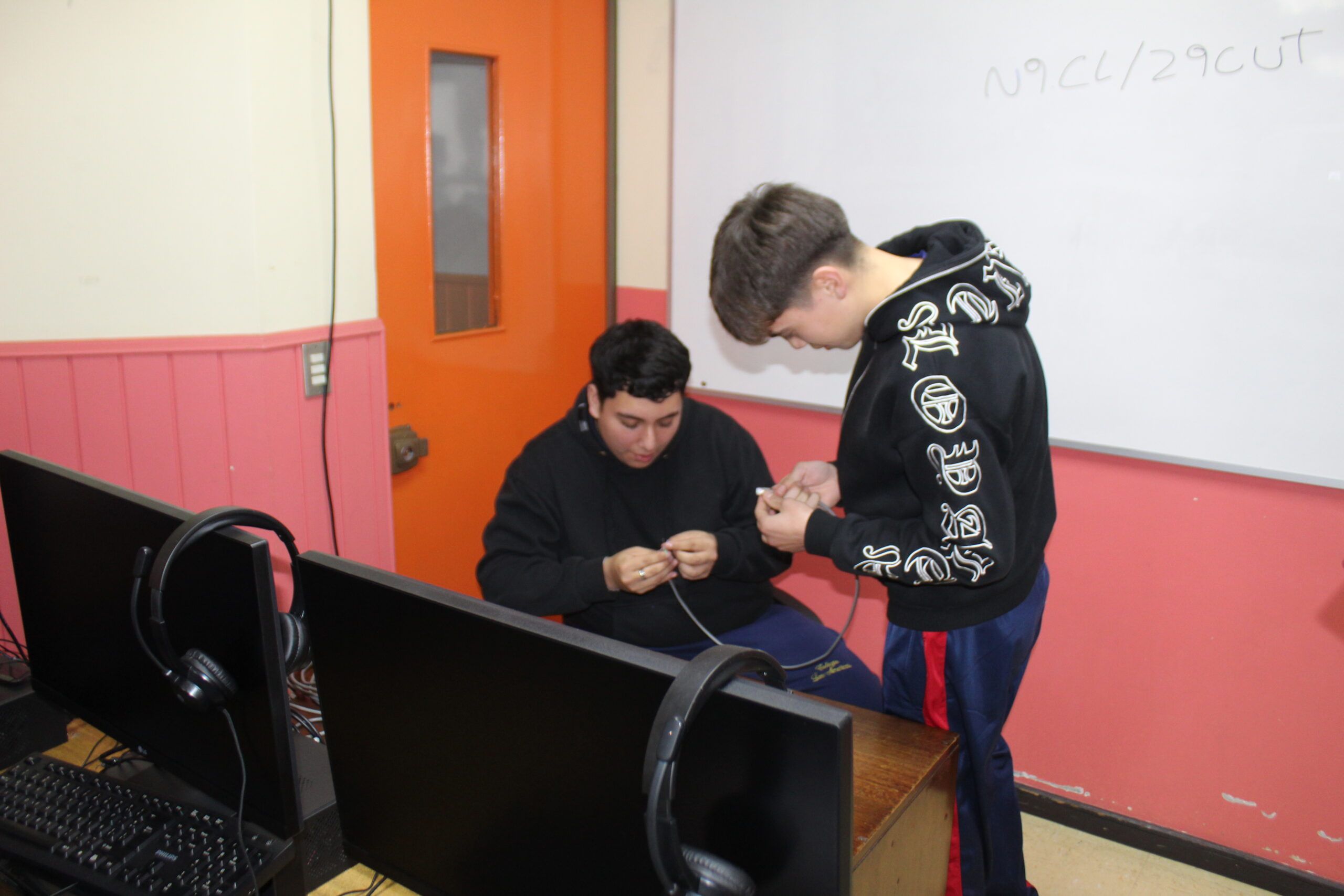 Inicio de la Semana TP en el Colegio Las Américas: Creatividad, Innovación y Competencias