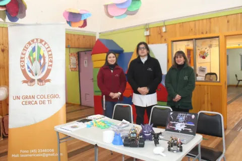 Colegio Las Américas participó en Feria del Sistema de Admisión Escolar en jardín infantil La Gotita