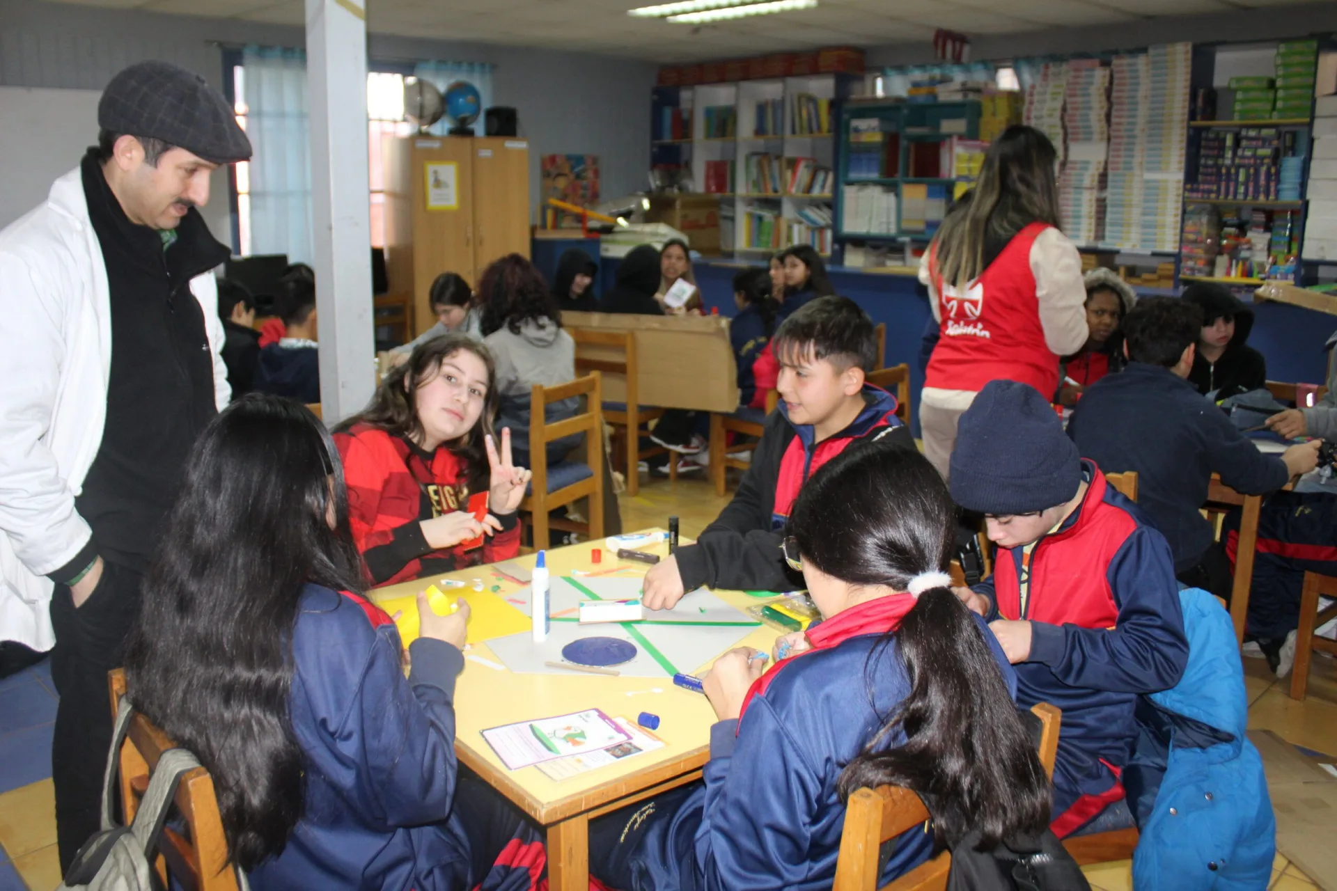 Colegio Las Américas Potencia la Inclusión con "Universo Hexa" de Teletón y Fundación Mustakis