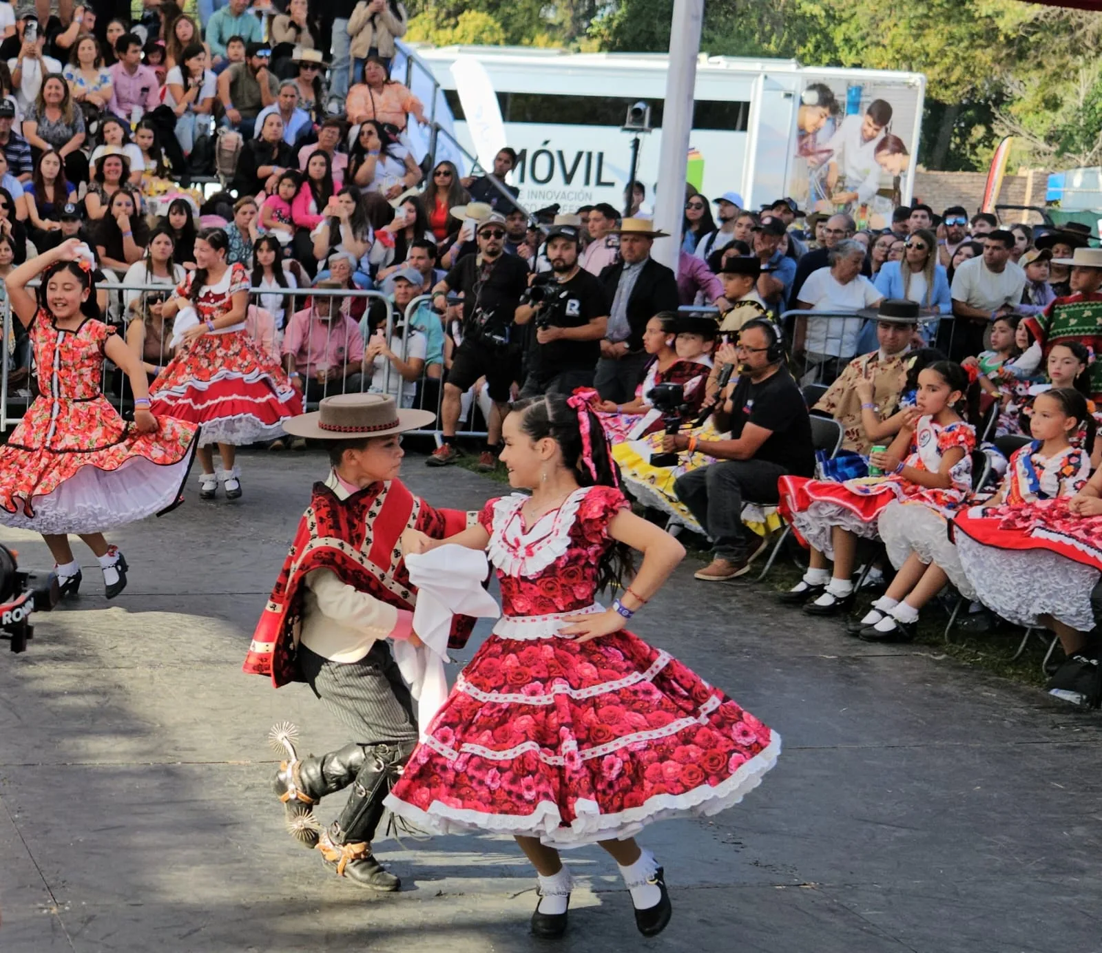 ¡Orgullo Regional! Alumna del Colegio Las Américas se corona entre los Campeones Nacionales de Cueca