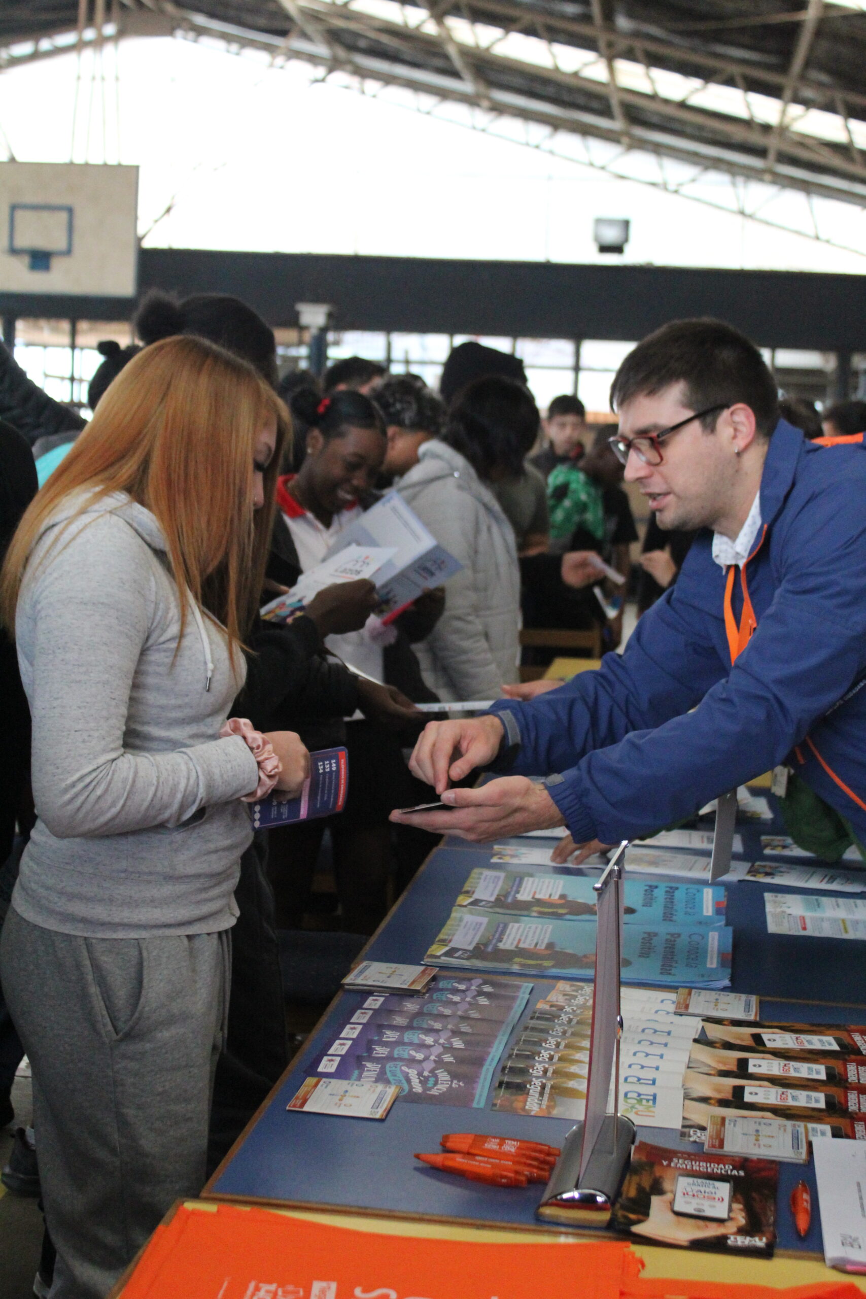 Feria Preventiva de Seguridad Ciudadana en el Colegio Las Américas de Temuco