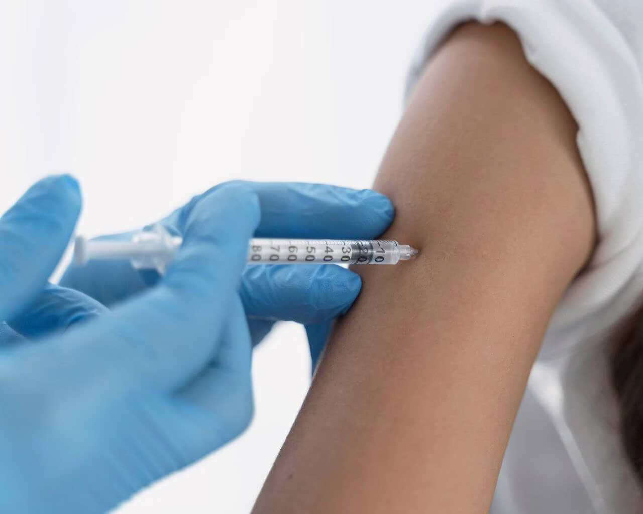 Inicia la campaña de vacunación contra la influenza en el Colegio Las Américas