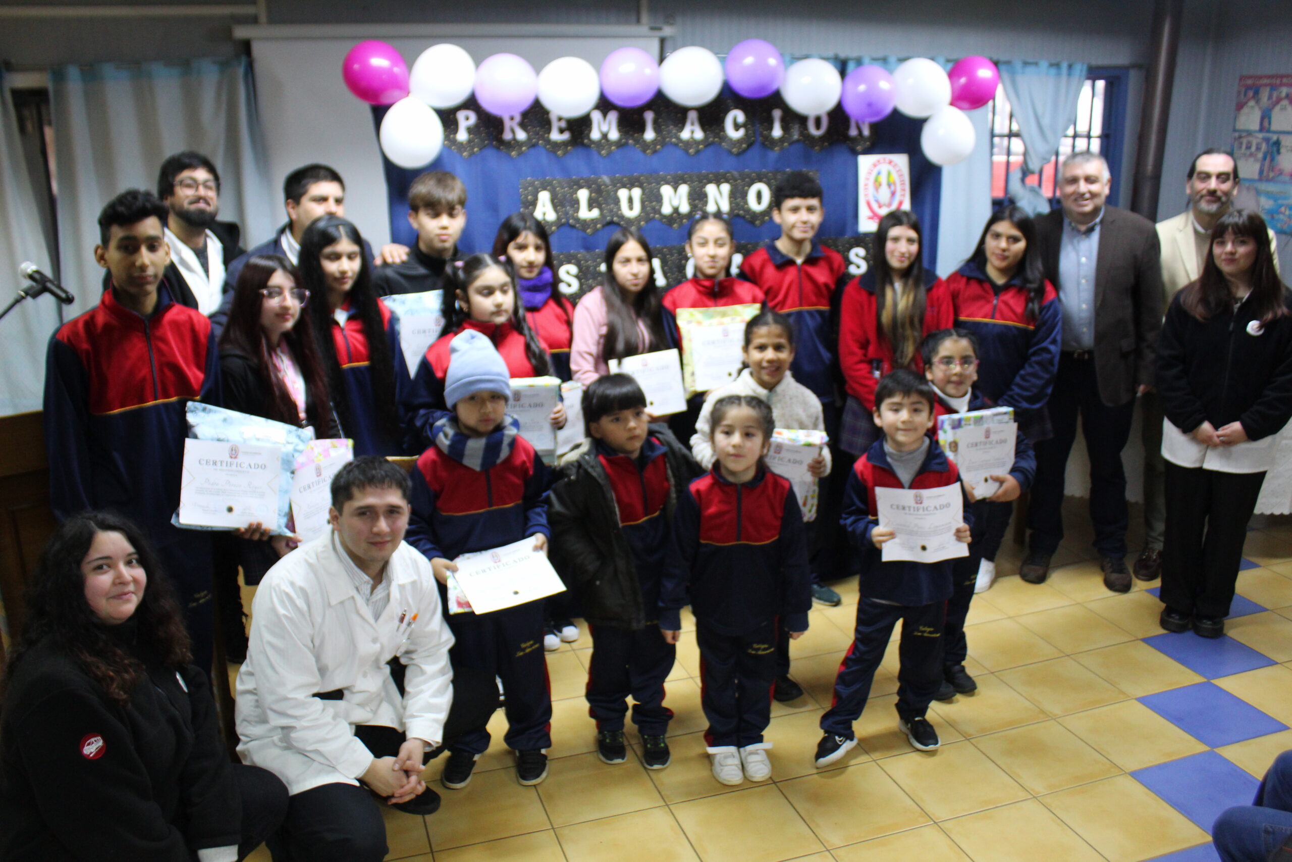 Celebramos a Nuestros Estudiantes Destacados en Convivencia Educativa