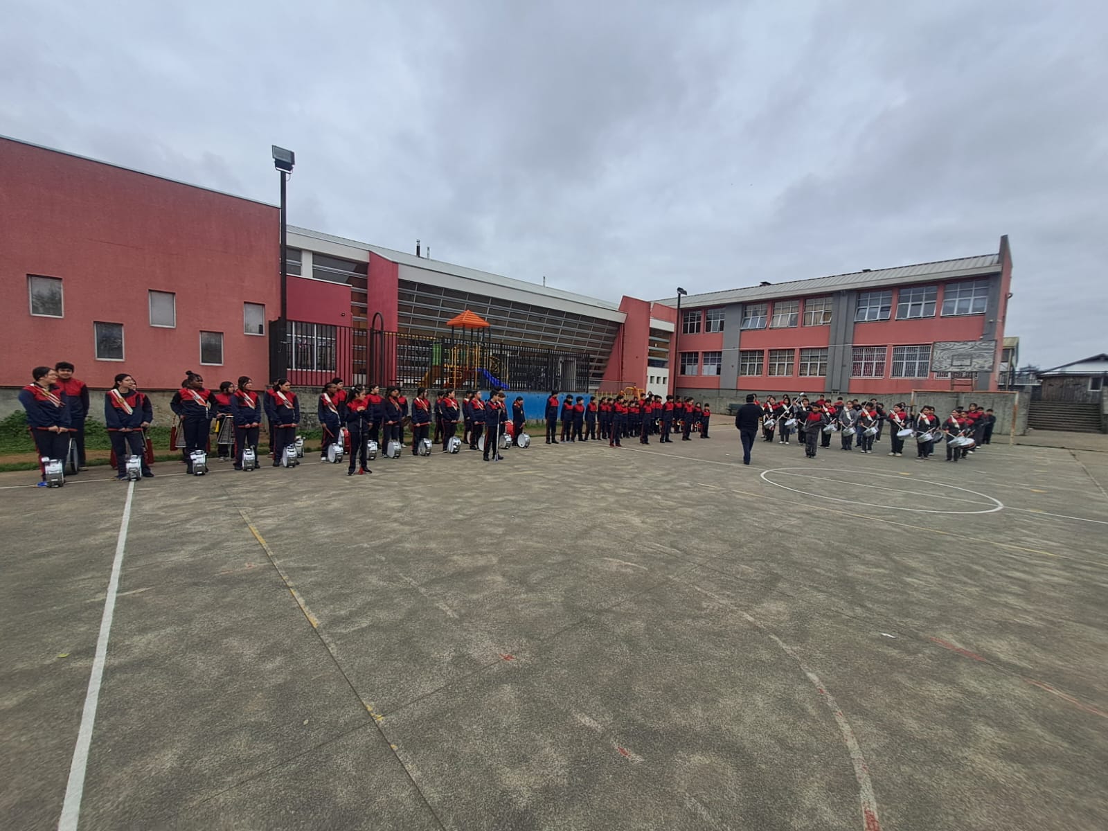 Banda de Guerra del Colegio Las Américas de Temuco Fortalece Lazos en Encuentro Artístico