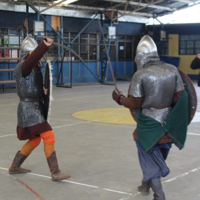 ¡Un Viaje en el Tiempo! Alumnos de 7° Reviven la Historia en la Expo Medieval Colegio Las Américas de Temuco