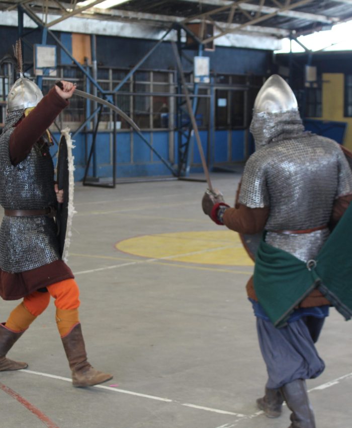 ¡Un Viaje en el Tiempo! Alumnos de 7° Reviven la Historia en la Expo Medieval Colegio Las Américas de Temuco