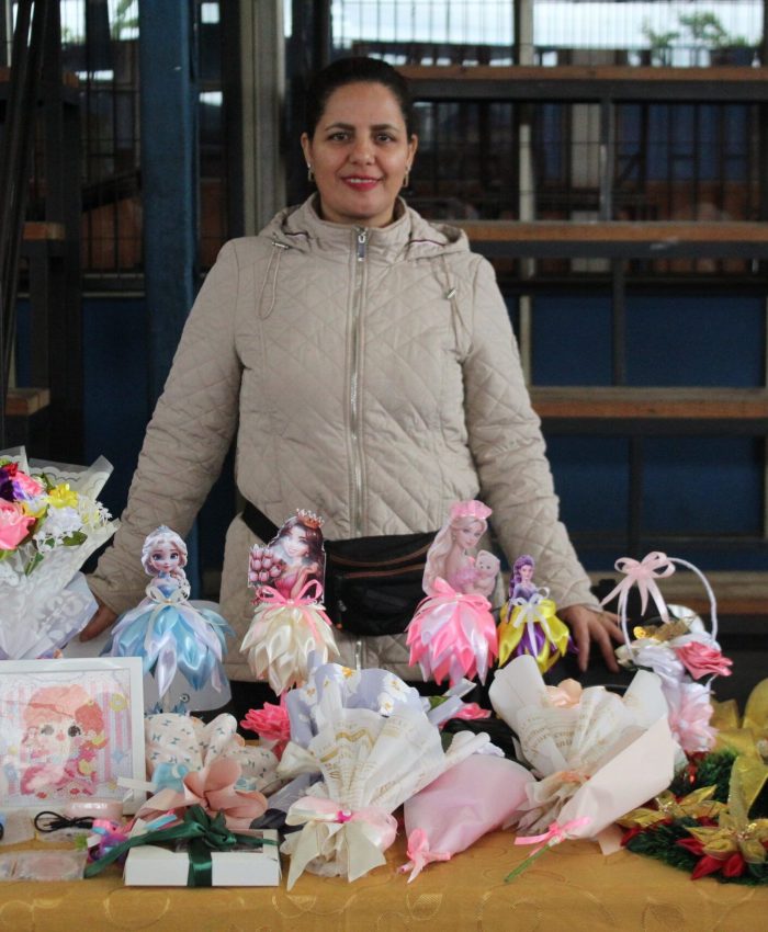 Feria de Emprendimiento Intercultural Fortalece la Inclusión en el Colegio Las Américas de Temuco