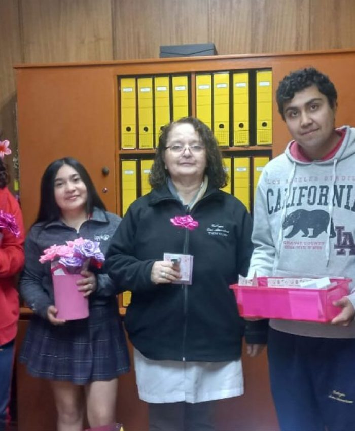 El Centro de Alumnos Celebra el Día de la Madre con un Especial Saludo