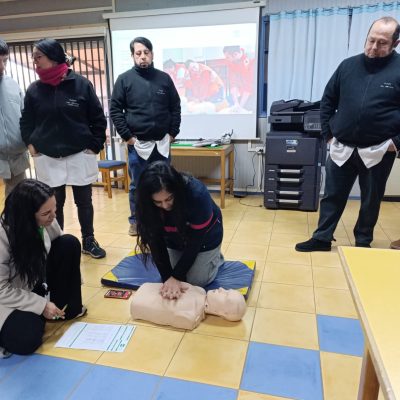 Curso de primeros auxilios y RCP en el Colegio Las Américas