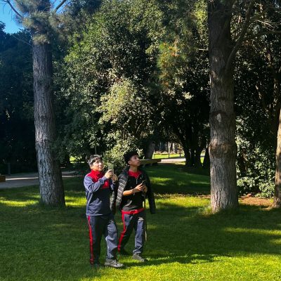 Estudiantes del Colegio Las Américas exploran la biodiversidad del humedal en Isla Cautín