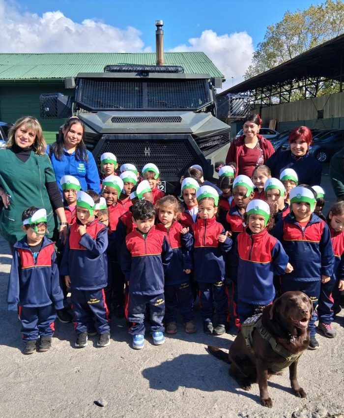 Niños de Párvulo visitan ESFOCAR Temuco | Colegio Las Américas